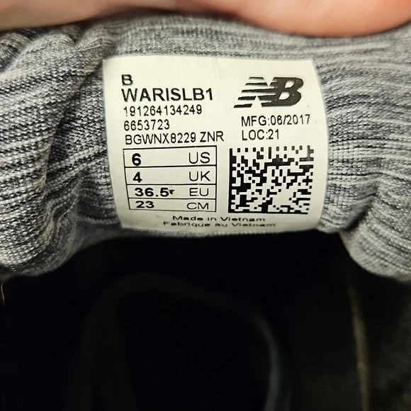 New Balance Fresh foam sneakers size 6 like new worn 1x - Picture 6 of 6